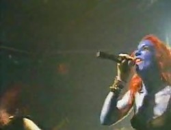 Rockbitch - fisting durante il concerto